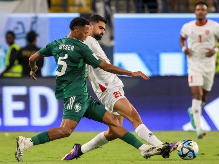 الإمارات تصطدم بالمغرب في عامه المثالي والأردن يتحدى السعودية بكأس العرب