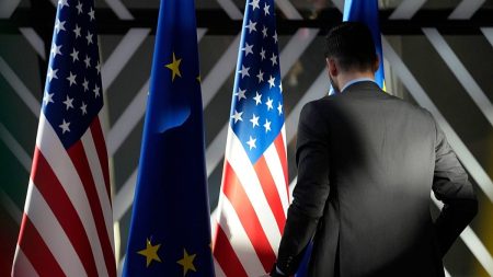 موجة تنديد أوروبية بعد قرار أميركي بحظر تأشيرات شخصيات من الاتحاد الأوروبي بسبب “الرقابة الرقمية”