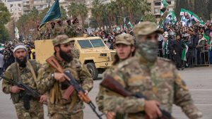 بعد سيطرته على المدينة.. الجيش السوري يطلب من عناصر “قسد” الانسحاب شرق حلب