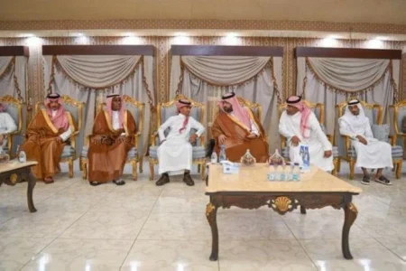 أمير جازان يقدم التعازي لأسرة الدكتور فقيهي – أخبار السعودية