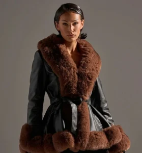 جاكيت الفرو البيبلوم يسيطر على صيحات الموضة الشتوية – أخبار السعودية