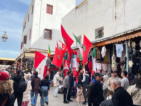 تدفق الجماهير الأفريقية ينعش الحركة الاقتصادية في مدن المغرب