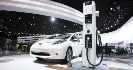 أخطاء شائعة عند شحن سيارتك الكهربائية.. تعرف عليها