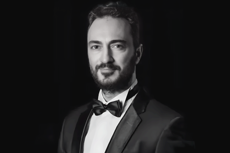 مصرع فنان تركي إثر سقوطه من شرفة منزله في إسطنبول