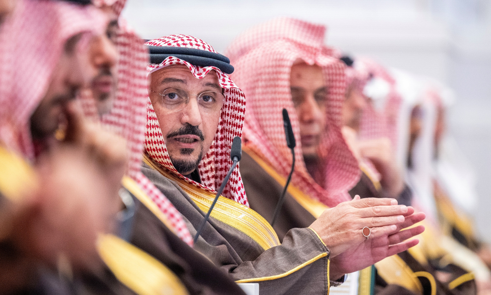 أمير القصيم يوجه بتعزيز التكامل الصحي تحقيقاً لرؤية 2030