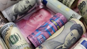 الصين تفسح المجال لارتفاع اليوان وتحذير من المضاربات