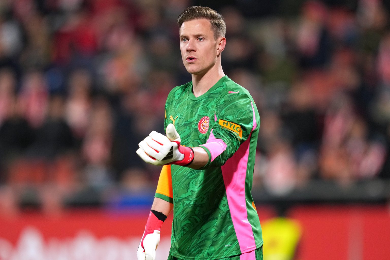 سر الرقم الغريب لتير شتيغن في ظهوره الأول مع جيرونا