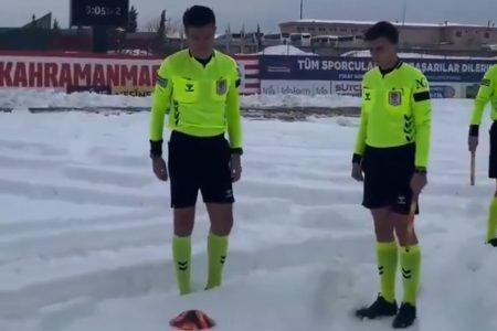 شاهد.. حكم تركي يطبق أغرب التزام حرفي بالقانون