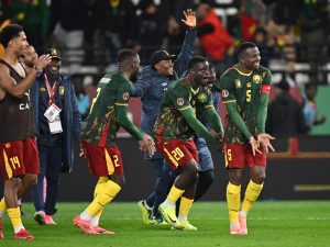 شاهد.. الكاميرون تهزم جنوب أفريقيا وتضرب موعدا ناريا مع المغرب في ربع نهائي كأس الأمم