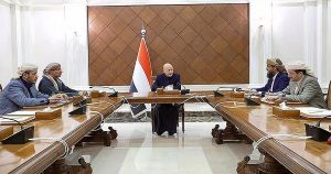 اليمن.. تعيين محافظ لعدن وقيادات عسكرية بحضرموت