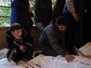 حماس للوسطاء: خروق الاحتلال تعرّض اتفاق غزة للانهيار