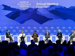 دافوس يناقش التحولات الاقتصادية العالمية وسط حالة من عدم اليقين