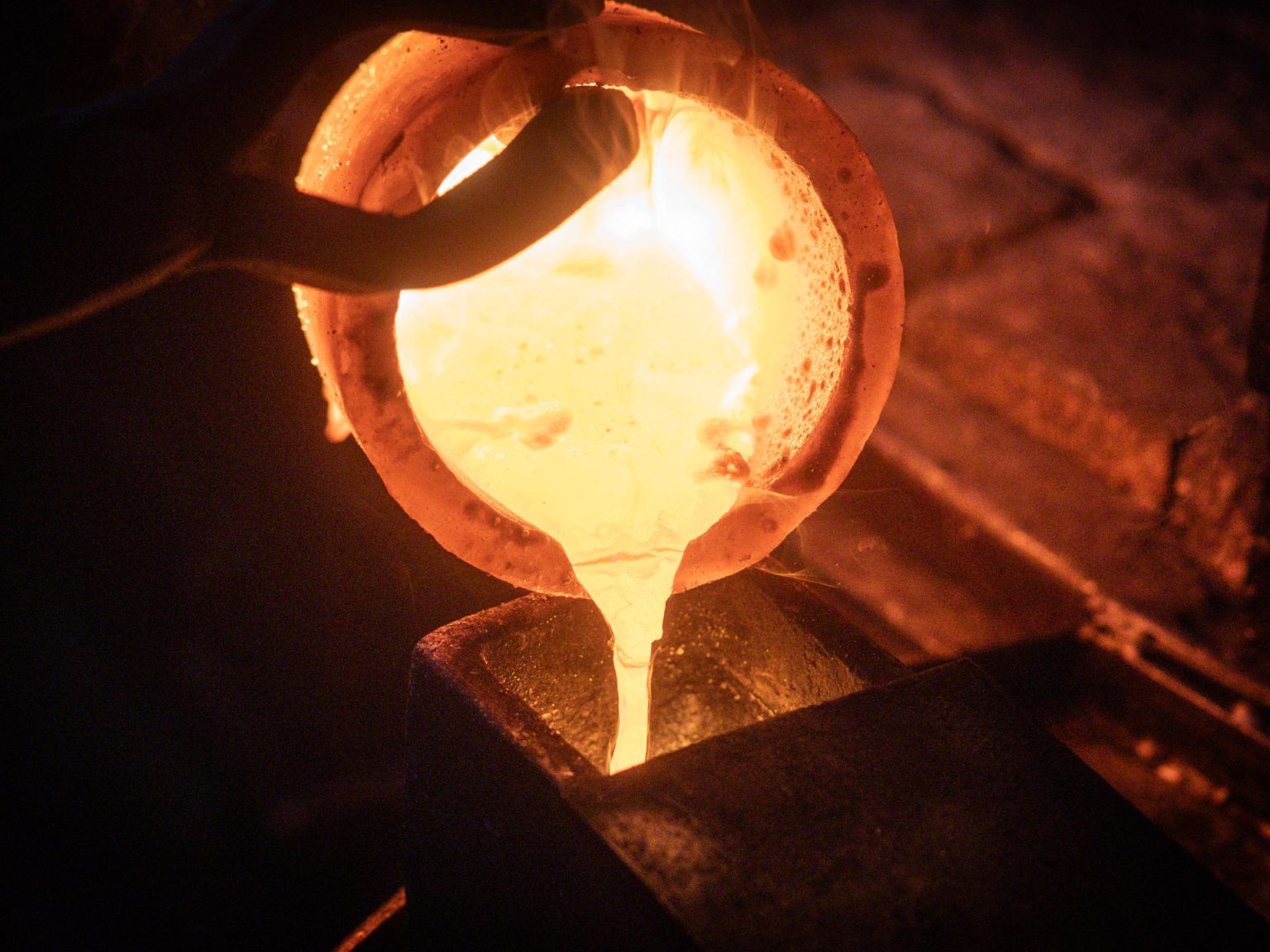 الذهب يتصدر قائمة صادرات أوغندا متجاوزا القهوة لأول مرة