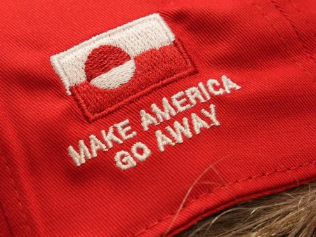 كاتب إسباني: خطوة رمزية أجهضت مشروع السيطرة على غرينلاند