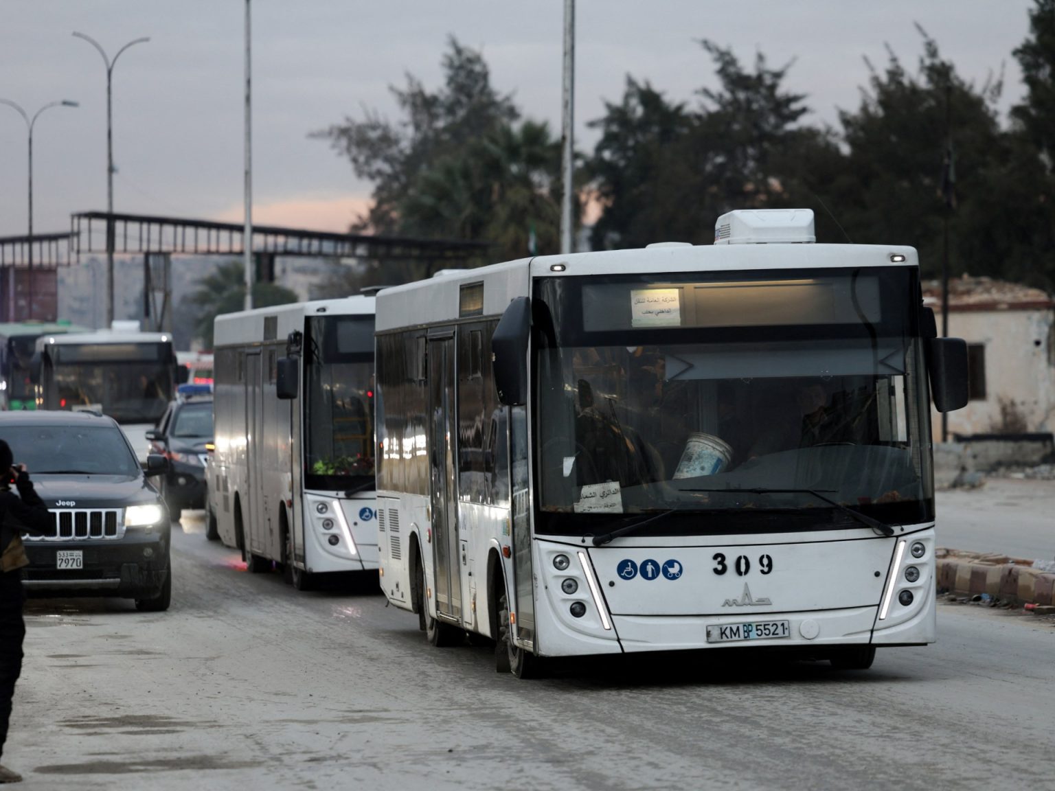 عودة تدريجية للاستقرار بحلب وخروج آخر عناصر “قسد” من الشيخ مقصود