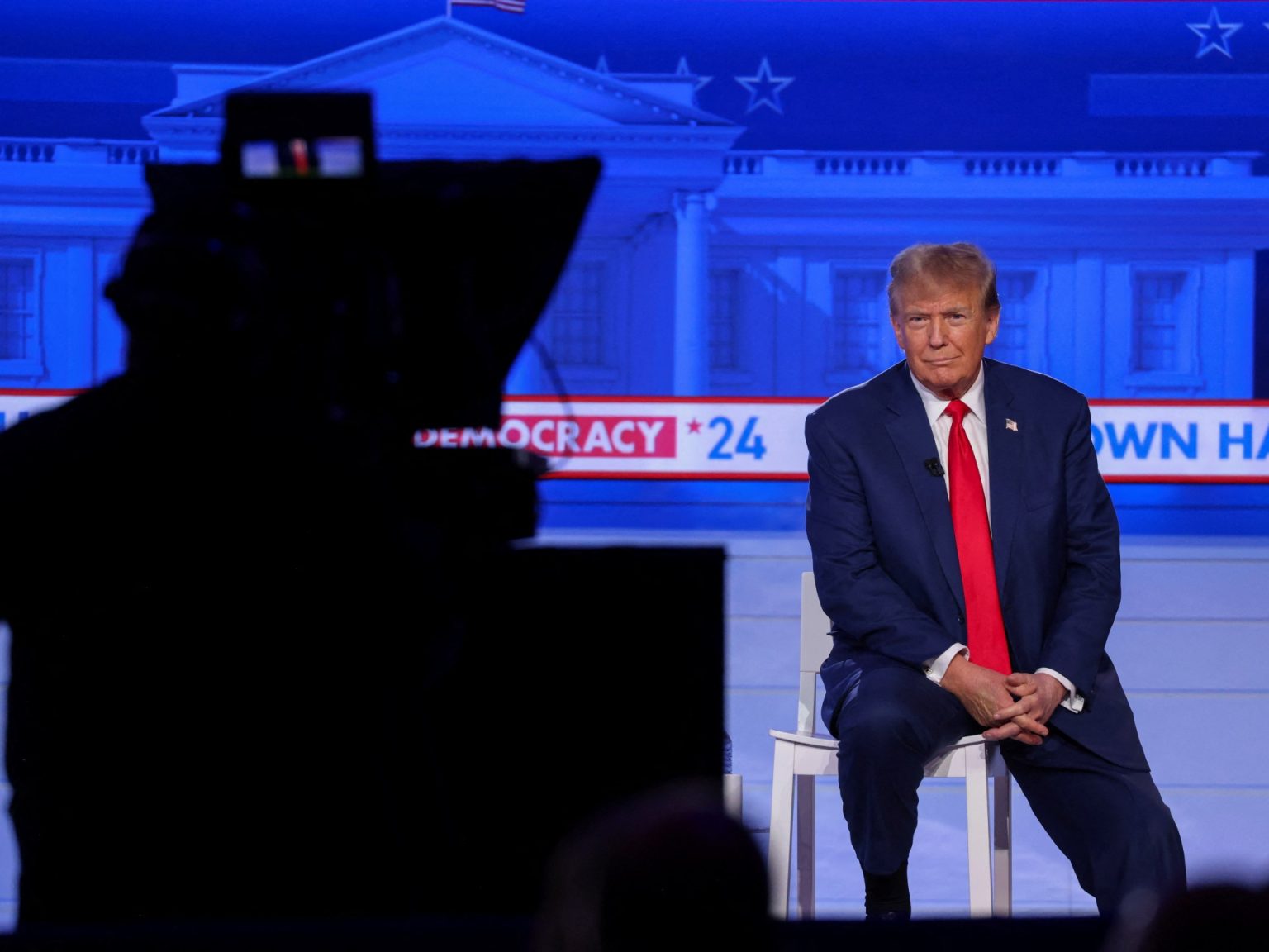 كاتبة بغارديان: ليس من مهام إعلام أميركا الإشادة باعتقال مادورو