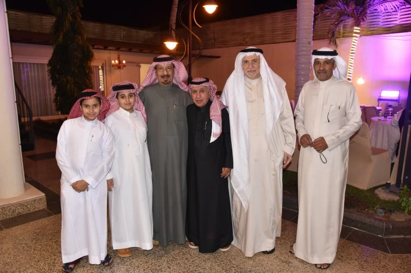 الحارثي يقيم مأدبة إفطار رمضانية – أخبار السعودية