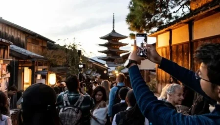 اليابان تواجه «سياحة خانقة» بتكنولوجيا ذكية – أخبار السعودية