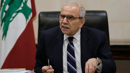 نواف سلام يتحضّر للتفاوض المباشر مع تل أبيب غدًا والقوات الإسرائيلية تحاصر بنت جبيل