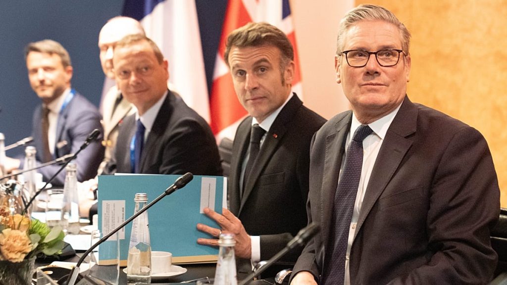 باريس ولندن تتحركان بمبادرة “دفاعية سلمية” لتأمين حركة الملاحة في مضيق هرمز