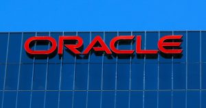 أوراكل تقيل 30 ألف موظف.. والسبب الذكاء الاصطناعي