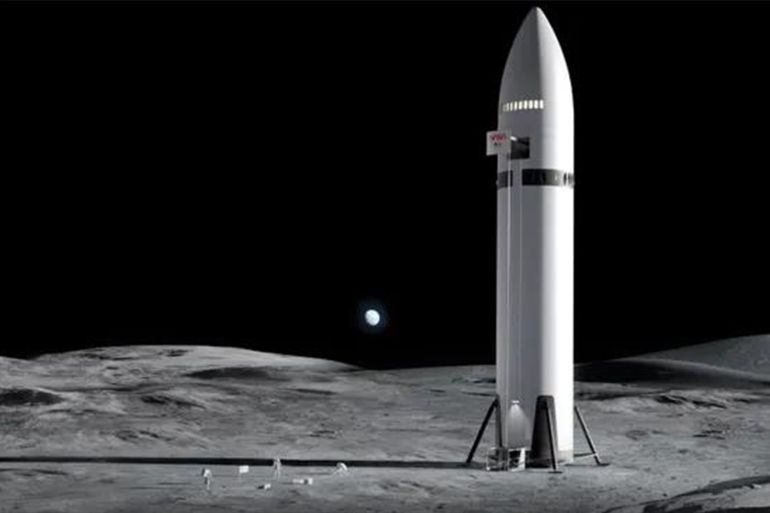 Artist's illustration of SpaceX's Starship vehicle on the moon during an Artemis astronaut mission for NASA. (Image credit: SpaceX)