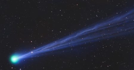 الأرض تترقب “زائر الفجر الجليدي”.. مذنب “بان ستارز” يشعل سماء أبريل