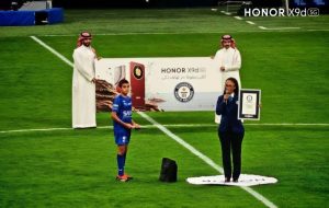 هونر والهلال يقدمان عرضاً حماسياً في استراحة المباراة لإطلاق X9d 5G