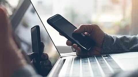 عكاظ تكشف حلولاً تقنية لمكافحة المكالمات المجهولة والمحتالين
