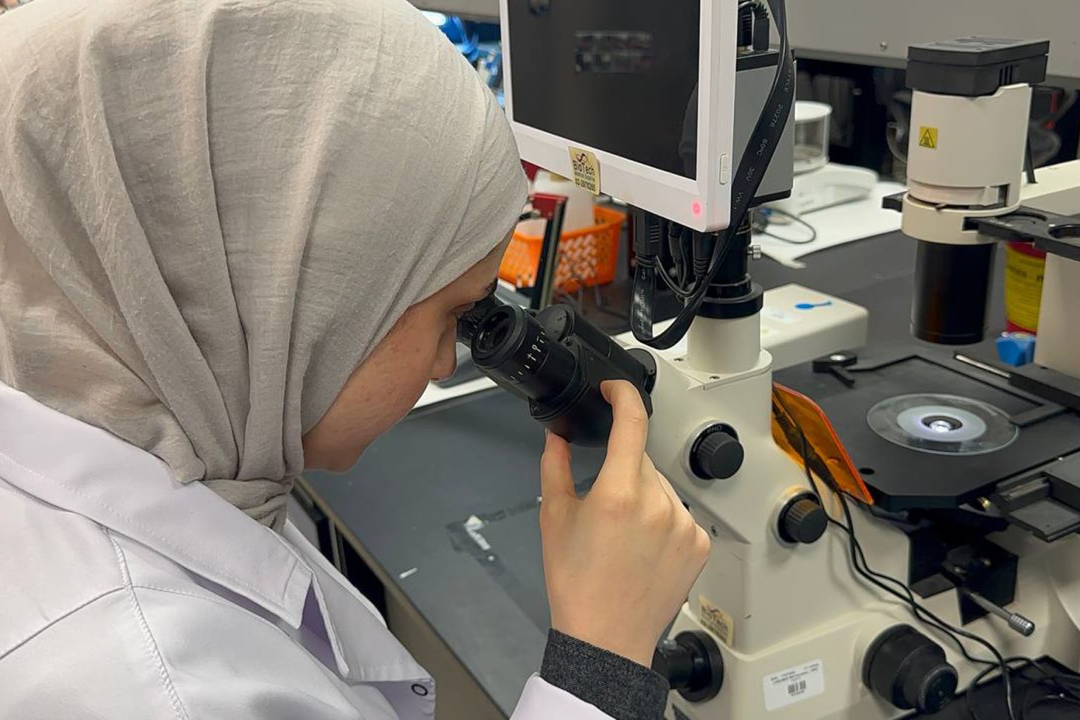 سوسانا بدير تقود اختراقاً علمياً من مختبر صغير بالضفة