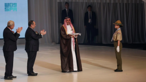 السعودية تتسلم راية إكسبو من اليابان في ختام معرض أوساكا
