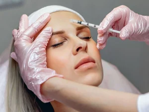 Baby Botox لماذا يتجه إليه الشباب مبكراً
