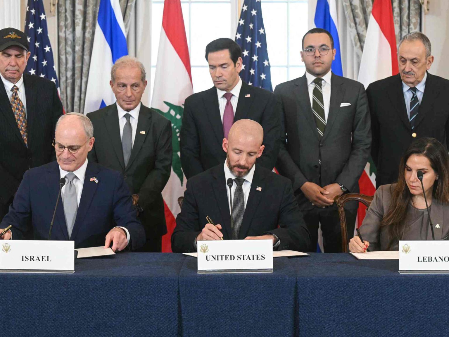 لبنان يشترط ضمانات قبل نقل المفاوضات إلى روما