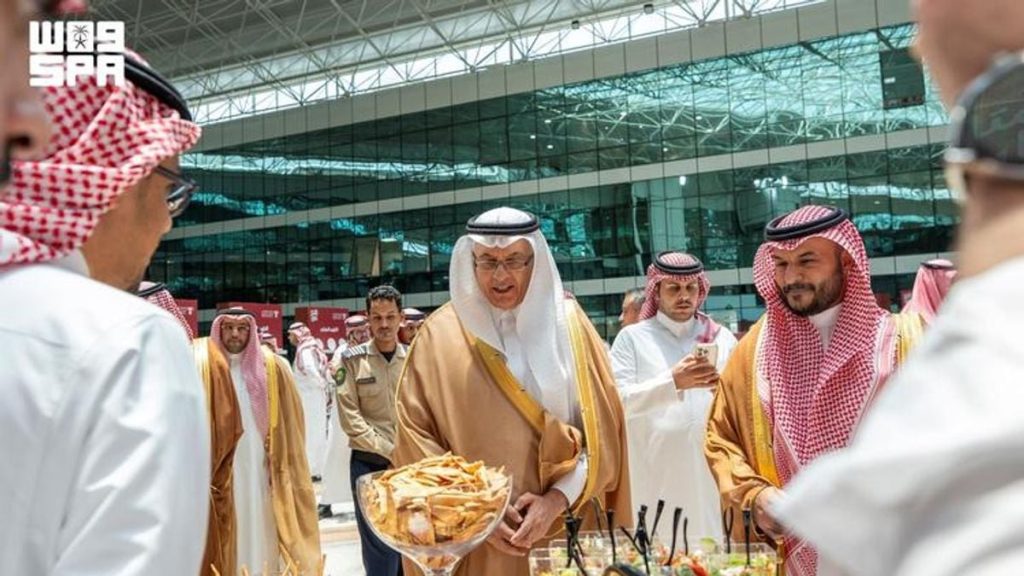 وزير البيئة يطلق حملة بالتمر أبرك لتعزيز حضور التمور في أطباق المملكة