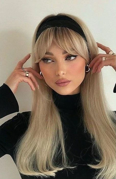 عودة ربطات الشعر مع الغرّة كأبرز صيحات خريف 2026