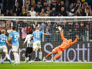 ميلان يفرض نفسه وأتالانتا وليتسيو يشتعل صراع الدوري الإيطالي